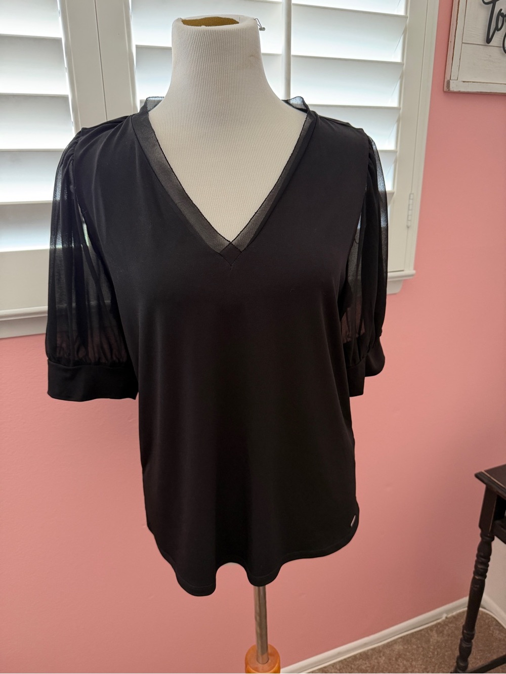 Calvin Klein Black V-Neck Puff Sleeve Blouse